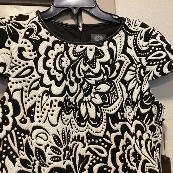 Vince Camuto Floral Jacquard Knit Sheath Dress, size 10 - Picture 5 of 13